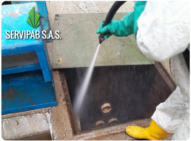 mantenimiento-de-redes-de-alcantarillado